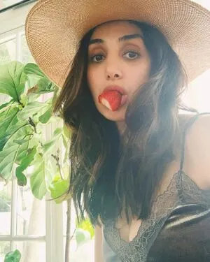 Narges Rashidi OnlyFans Leaked Free Thumbnail Picture - #0Mk6AD4F8o