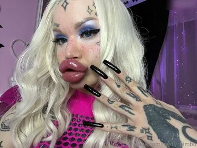 Nasty Bimbo OnlyFans Leaked Free Thumbnail Picture - #OfsKW3NuZE