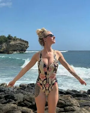 Natalie Hooper OnlyFans Leaked Free Thumbnail Picture - #spS2luR9M6