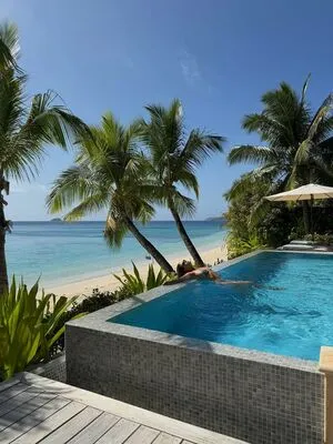 Natasha Oakley OnlyFans Leaked Free Thumbnail Picture - #HmmsYntHon