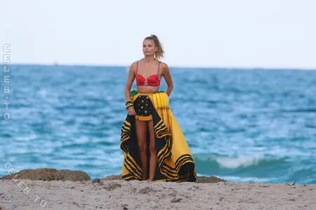 Natasha Poly OnlyFans Leaked Free Thumbnail Picture - #S62exz4ox3