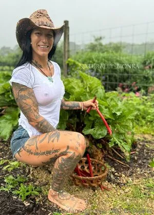 Naturally Bionkafree OnlyFans Leaked Free Thumbnail Picture - #oMOSZNEEj4