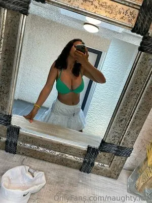 Naughty Lola OnlyFans Leaked Free Thumbnail Picture - #2R3a7fAiIA