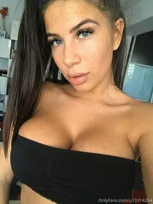 Naughtyemmy OnlyFans Leaked Free Thumbnail Picture - #c8XQznQBQm