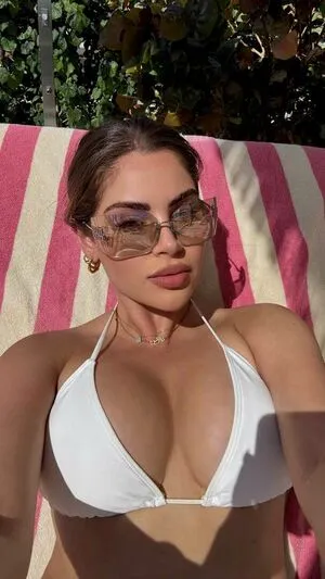 Nazanin Kavari OnlyFans Leaked Free Thumbnail Picture - #E57d7sWyZt