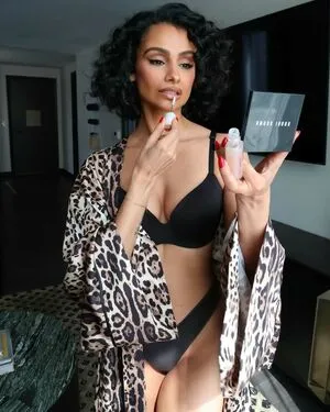 Nazanin Mandin OnlyFans Leaked Free Thumbnail Picture - #8J74oHF3g8