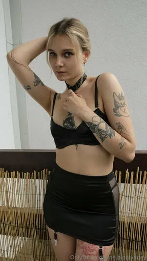 Ne Pidglyaday OnlyFans Leaked Free Thumbnail Picture - #KZmXgkCf4E