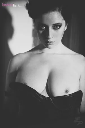 Necianavine OnlyFans Leaked Free Thumbnail Picture - #p4bLtXfqt2