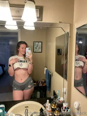 Neckyneckneck OnlyFans Leaked Free Thumbnail Picture - #DJctm8XL78