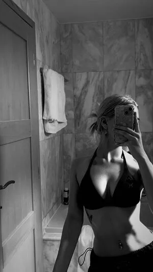 Neea Kuosmanen OnlyFans Leaked Free Thumbnail Picture - #ptT3q57cm7