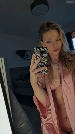 Neeviliciouz OnlyFans Leaked Free Thumbnail Picture - #7dSlhuILjH