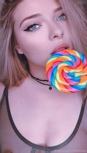 Neeviliciouz OnlyFans Leaked Free Thumbnail Picture - #FickKTFNo6