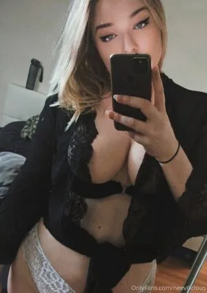 Neeviliciouz OnlyFans Leaked Free Thumbnail Picture - #IFxrKiSoca