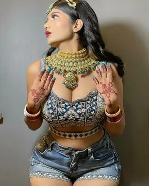 Neha Singh OnlyFans Leaked Free Thumbnail Picture - #9PIg1jcovi