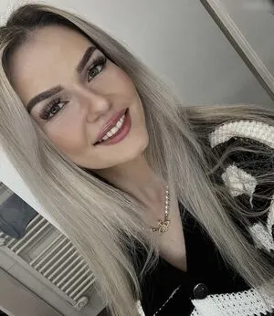 Nele Mbt OnlyFans Leaked Free Thumbnail Picture - #fyLOZZbdjz