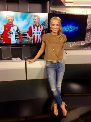Nele Schenker OnlyFans Leaked Free Thumbnail Picture - #3Olei0QM5V