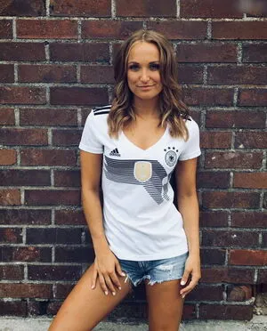 Nele Schenker OnlyFans Leaked Free Thumbnail Picture - #fnpQBoi5p9