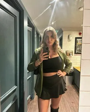 Nell H OnlyFans Leaked Free Thumbnail Picture - #0tSyxrbkhB