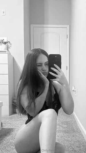 Nelly Becmac OnlyFans Leaked Free Thumbnail Picture - #GfNseftAE4