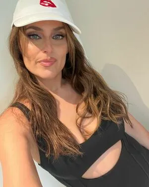 Nelly Furtado OnlyFans Leaked Free Thumbnail Picture - #ExyA3U9Aei