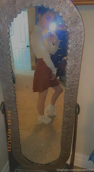 Neonalice333 OnlyFans Leaked Free Thumbnail Picture - #7PlZfzZCxs