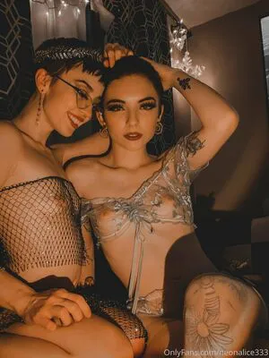 Neonalice333 OnlyFans Leaked Free Thumbnail Picture - #7tTasPWrwp