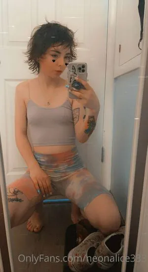 Neonalice333 OnlyFans Leaked Free Thumbnail Picture - #RMcmYTk4jO