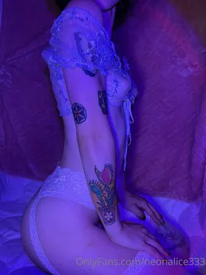 Neonalice333 OnlyFans Leaked Free Thumbnail Picture - #XNrUVEqral