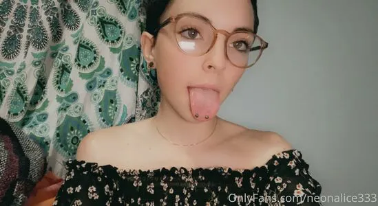 Neonalice333 OnlyFans Leaked Free Thumbnail Picture - #g93dDNpudq