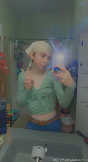 Neonalice333 OnlyFans Leaked Free Thumbnail Picture - #gnIY4MTl36
