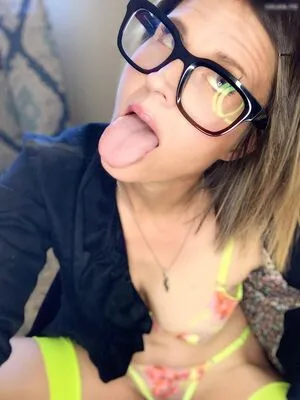 Nerdybloggerbabe OnlyFans Leaked Free Thumbnail Picture - #DMBH0bDXxV