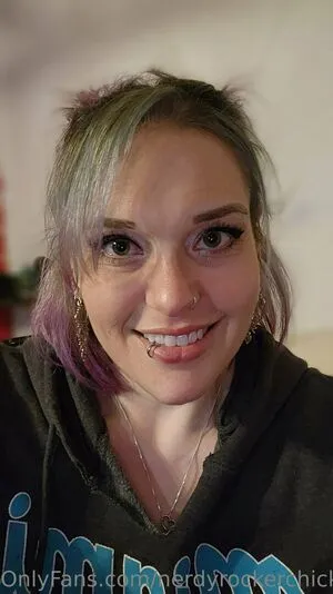 Nerdyrockerchick OnlyFans Leaked Free Thumbnail Picture - #1r3mMqV2d8