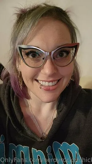 Nerdyrockerchick OnlyFans Leaked Free Thumbnail Picture - #RIk90GYnih