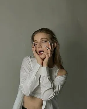 Nerushimav OnlyFans Leaked Free Thumbnail Picture - #ZXigl4H3n2