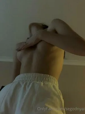 Nesegodnyai OnlyFans Leaked Free Thumbnail Picture - #Y1F34DWg0D