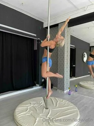 Nessi The Violinist OnlyFans Leaked Free Thumbnail Picture - #2gYygb64LG