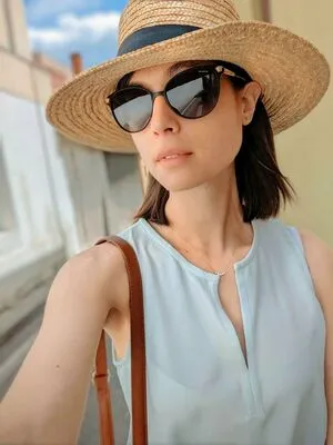 Newchloe18 OnlyFans Leaked Free Thumbnail Picture - #qFKxiIvabp