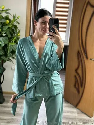 Next Door Mommy OnlyFans Leaked Free Thumbnail Picture - #U6WudzNzez