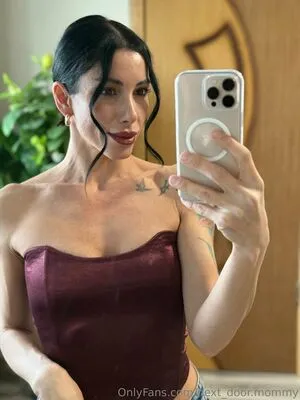 Next Door Mommy OnlyFans Leaked Free Thumbnail Picture - #gJ6VsIQLGF