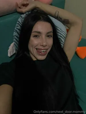 Next Door Mommy OnlyFans Leaked Free Thumbnail Picture - #rRxqs5YLRl