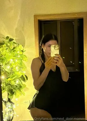 Next Door Mommy OnlyFans Leaked Free Thumbnail Picture - #udDSwCGOQH