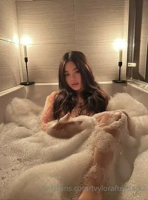 Nhiafterdark2 OnlyFans Leaked Free Thumbnail Picture - #R5Smr64KCr