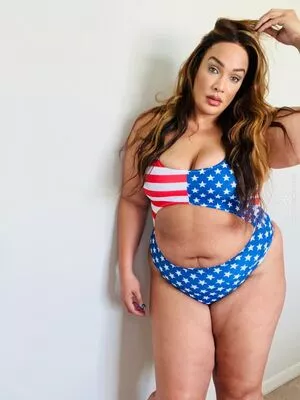 Nia Jax Lina Fanene OnlyFans Leaked Free Thumbnail Picture - #pN8Ets74ae