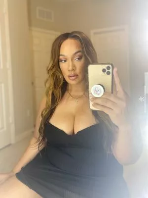 Nia Jax OnlyFans Leaked Free Thumbnail Picture - #BvojuXCoMP