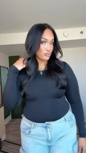 Nia Jax OnlyFans Leaked Free Thumbnail Picture - #Cz7ZJjl2a4