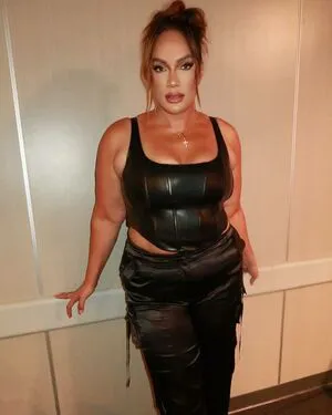 Nia Jax OnlyFans Leaked Free Thumbnail Picture - #LTsNzKVGac