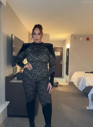 Nia Jax OnlyFans Leaked Free Thumbnail Picture - #OyetCmbESa