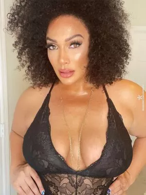 Nia Jax OnlyFans Leaked Free Thumbnail Picture - #QYVhIXoWk1