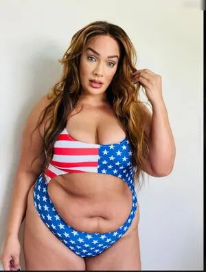 Nia Jax OnlyFans Leaked Free Thumbnail Picture - #VaPYEo2nGc