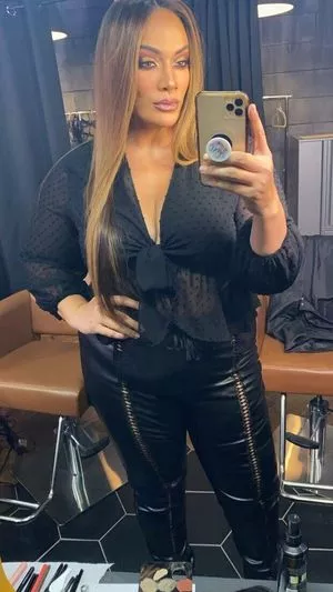 Nia Jax OnlyFans Leaked Free Thumbnail Picture - #YMsjkRyKeg